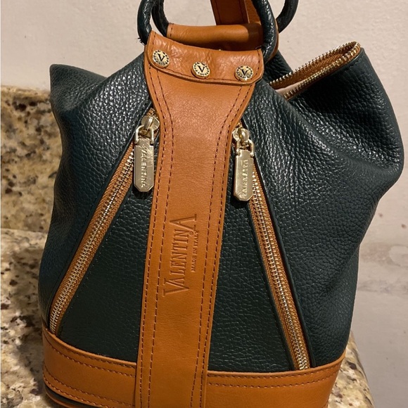 Valentina brand backpack, green with brown, only used 3 times, size medium - Picture 4 of 4